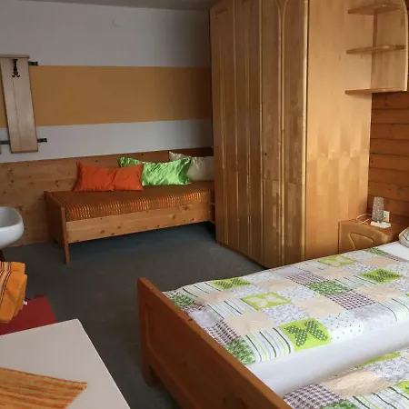 Haus Holaus Apartment *