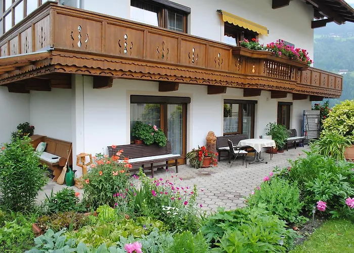 Haus Holaus Helga شقة