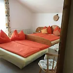 Haus Holaus Helga