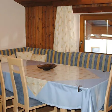 Haus Holaus Helga
